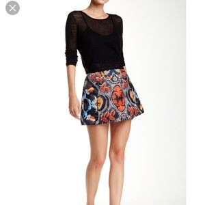 - Alice and Olivia Skirt Structured Lantern …